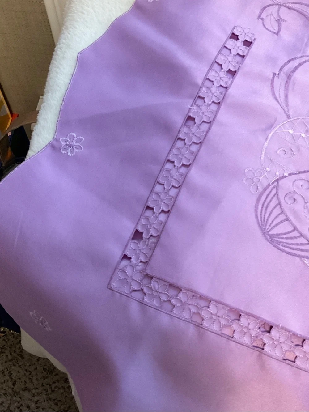 Lavender Embroidered Tablecloth - Elegant Home Kitchen Linen